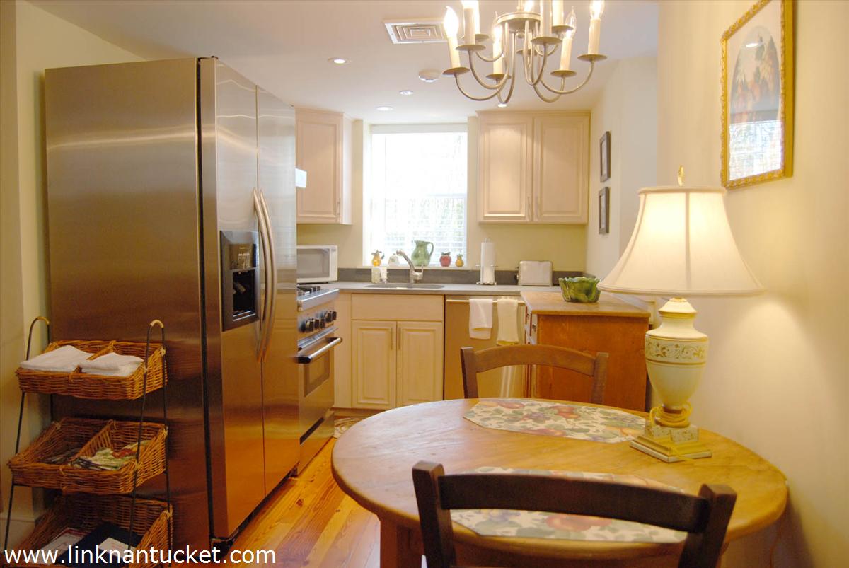 23 West Chester Street Nantucket, MA 02554 - Photo 9 of 11