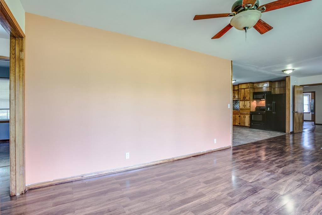 223 Big Springs Road Bell Buckle, TN 37020 - Photo 9 of 25 living room