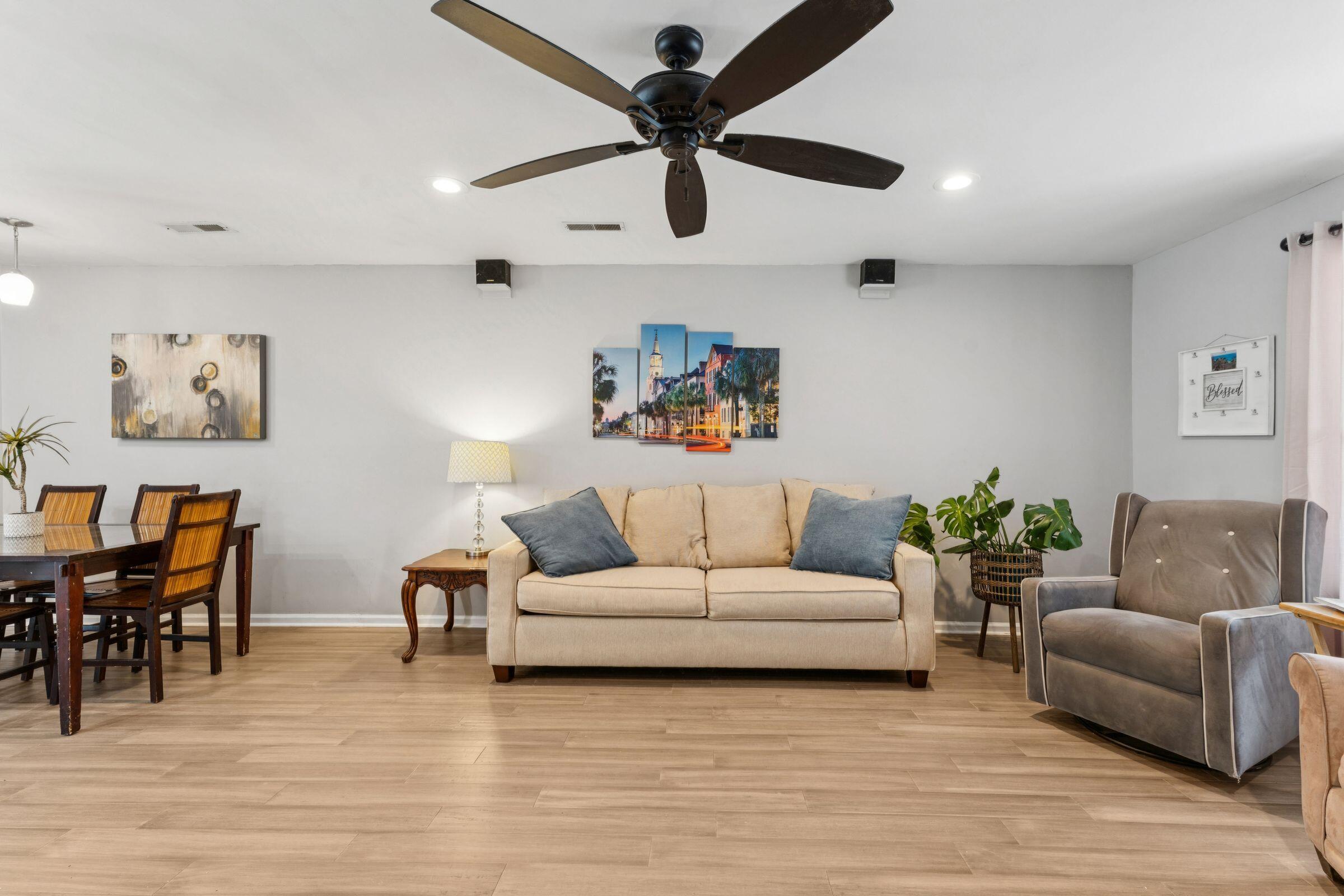 1192 Julian Clark Road Charleston, SC 29412 - Photo 11 of 42 Living Room
