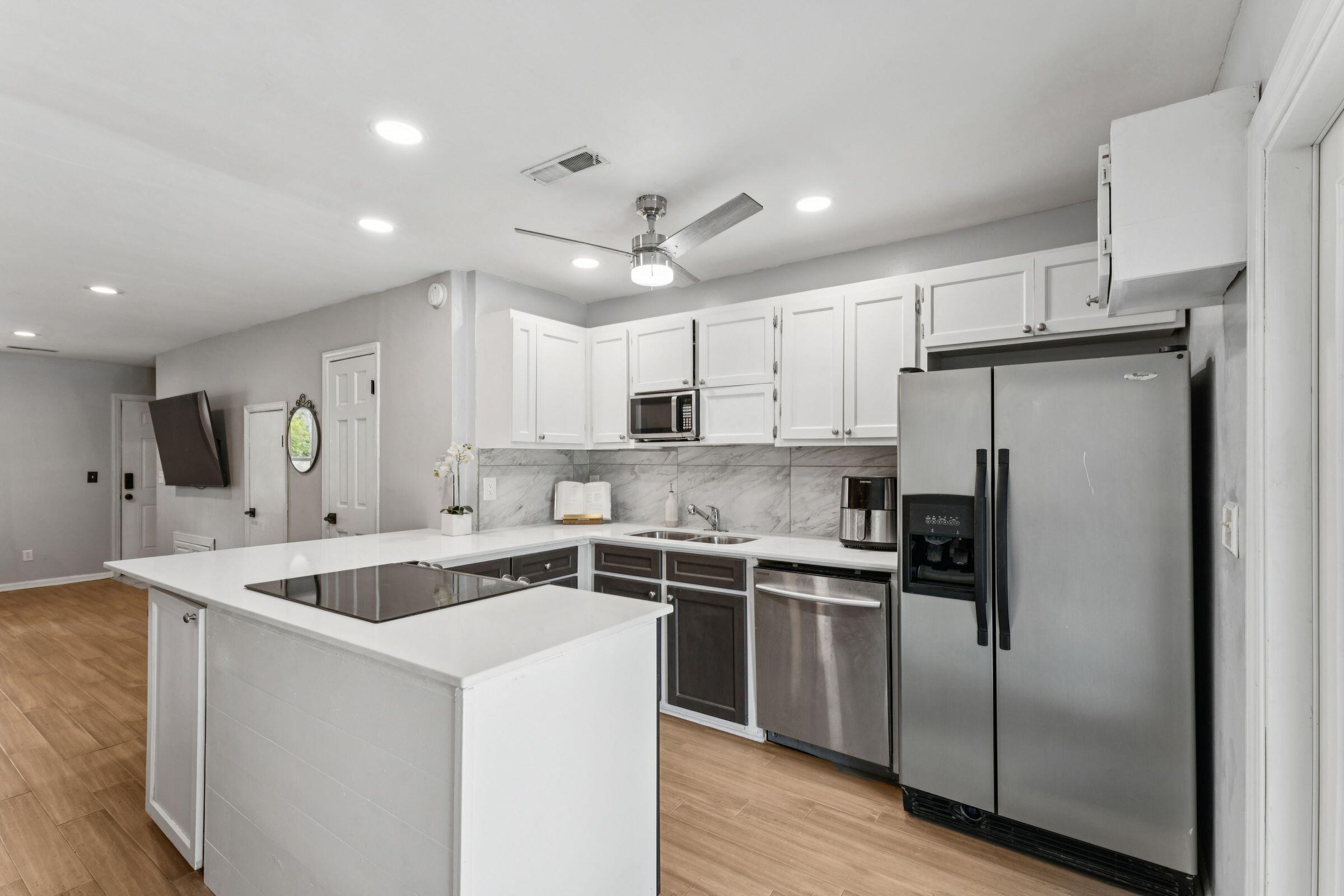 1192 Julian Clark Road Charleston, SC 29412 - Photo 18 of 42 Kitchen