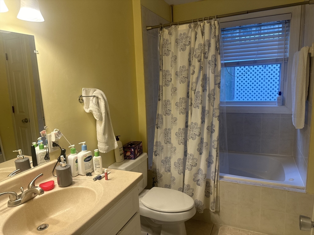 137 Calumet Street, Unit 1 Boston, MA 02120 - Photo 6 of 12