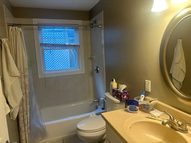 $4,200 | 137 Calumet Street, Unit 1, Boston, MA 02120