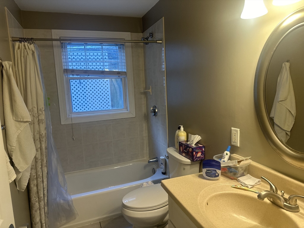 137 Calumet Street, Unit 1 Boston, MA 02120 - Photo 8 of 12