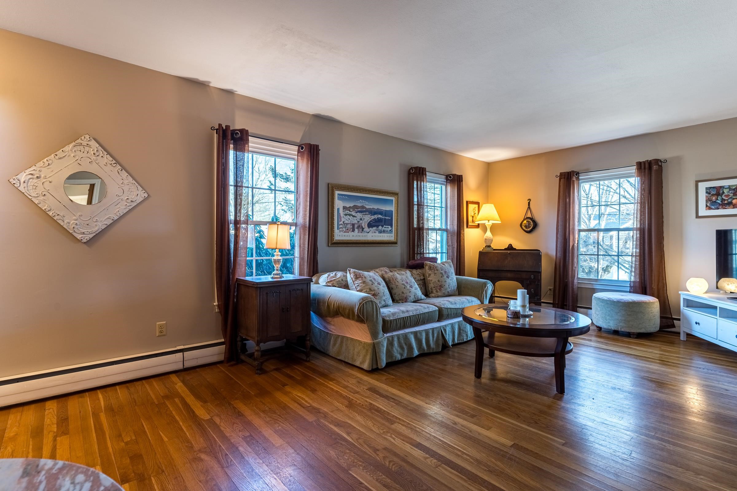 2 Seavey Street Hampton, NH 03842 - Photo 4 of 32