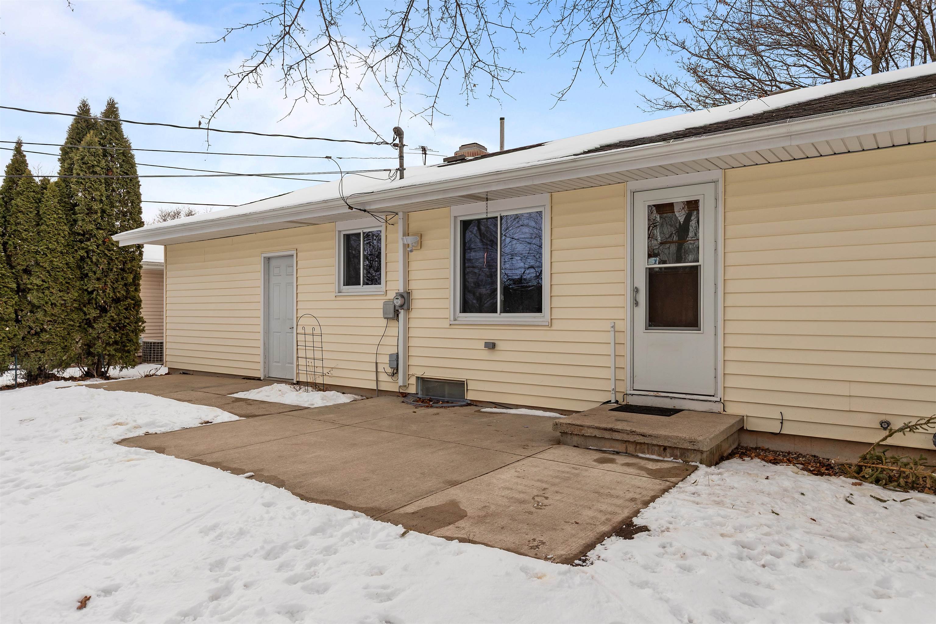 336 McKinley Avenue Omro, WI 54963 - Photo 28 of 31