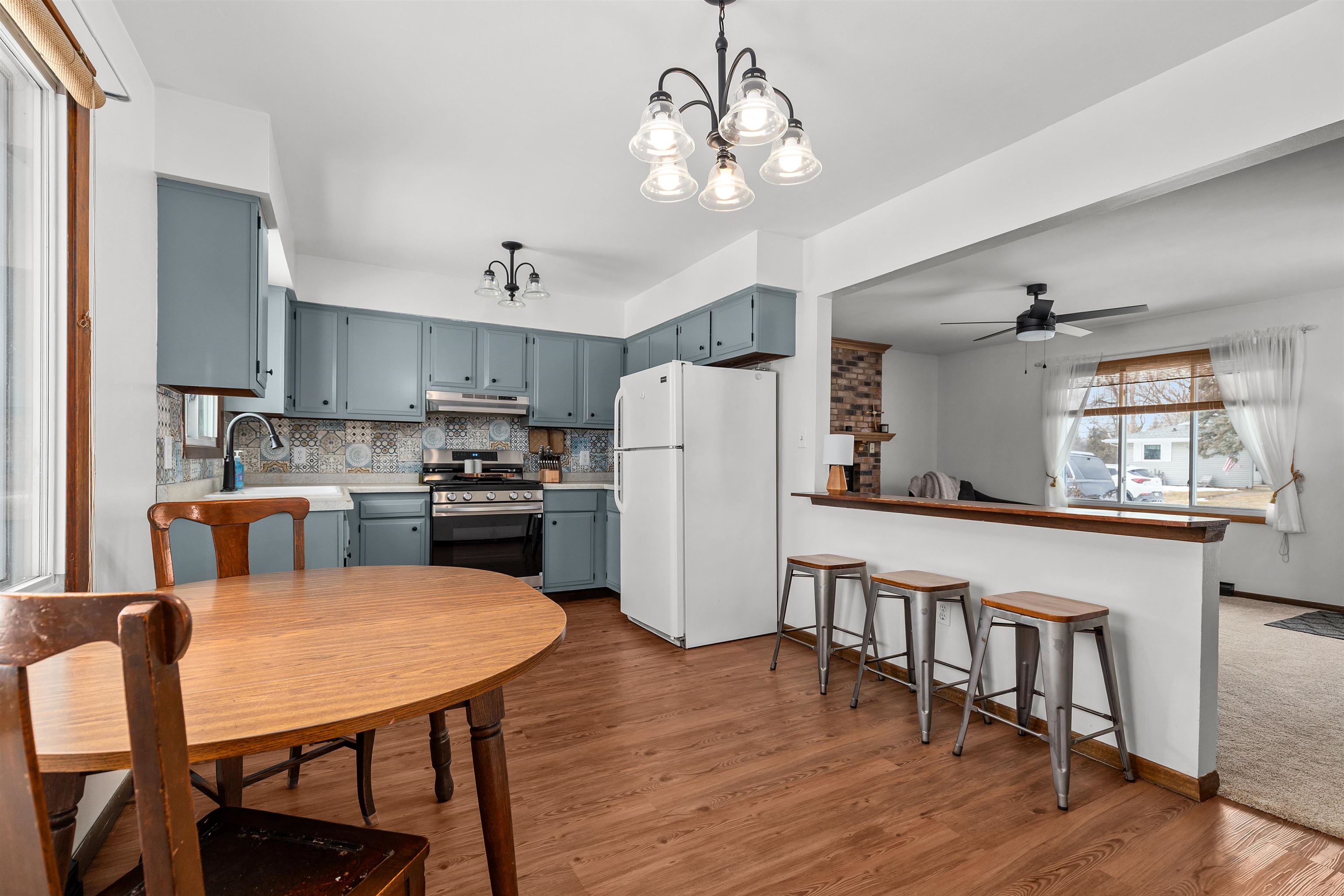 336 McKinley Avenue Omro, WI 54963 - Photo 8 of 31