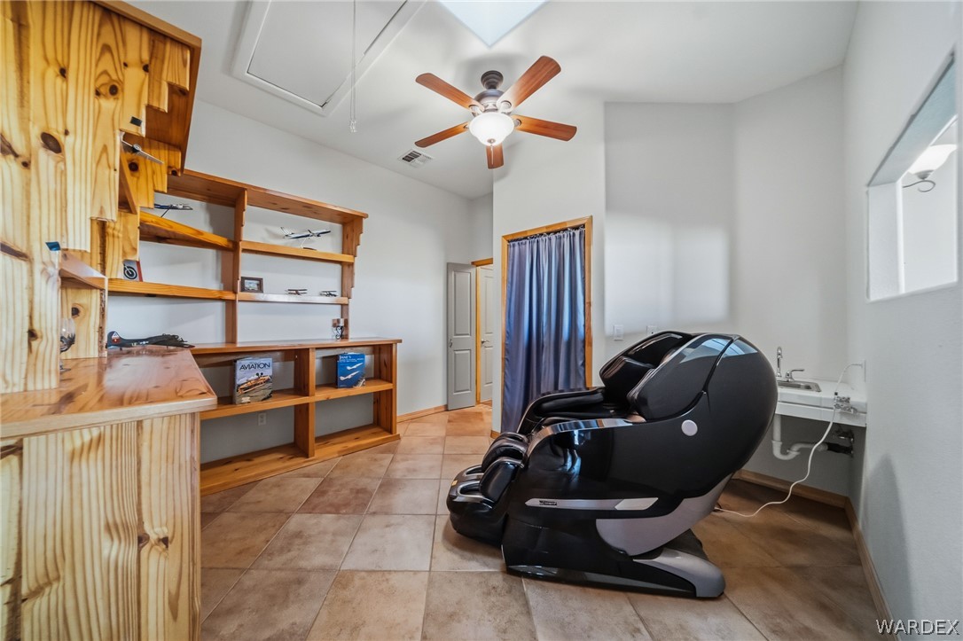 11275 North Benjamin Road Kingman, AZ 86401 - Photo 43 of 99 Library with attic access