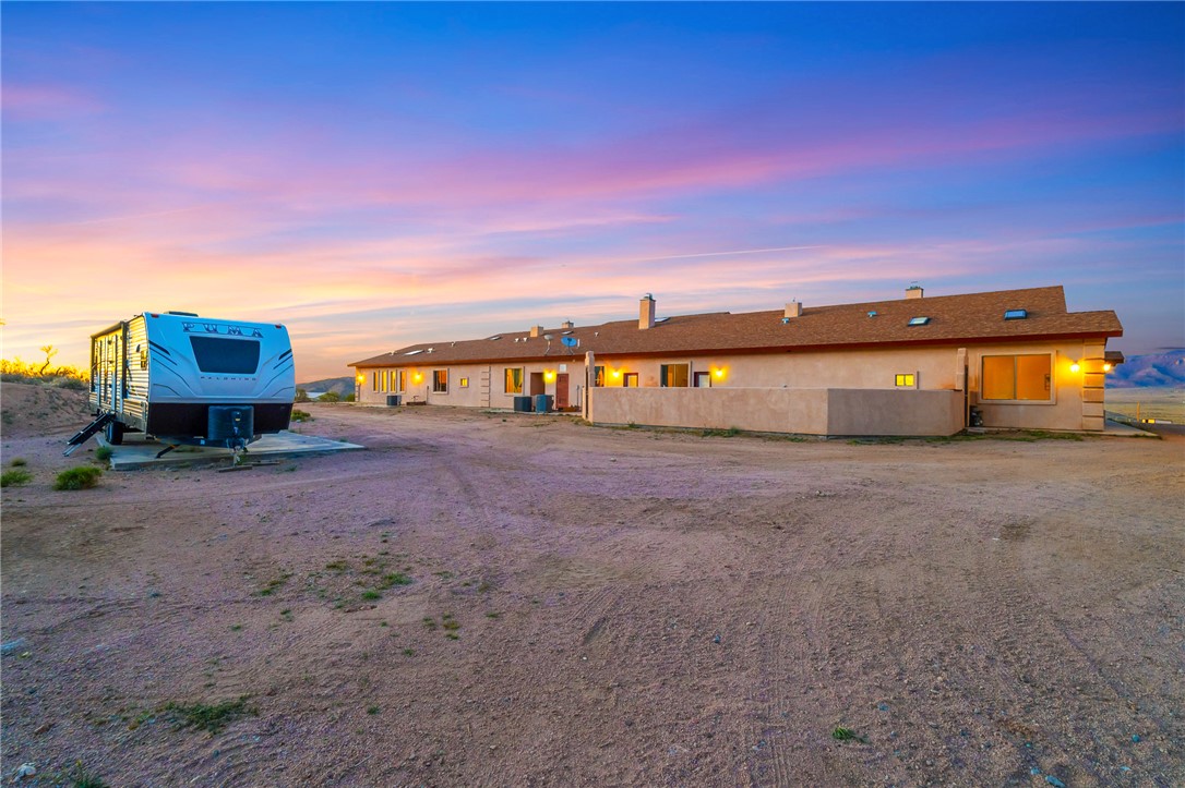 11275 North Benjamin Road Kingman, AZ 86401 - Photo 87 of 99 Back of Main House with RV pad