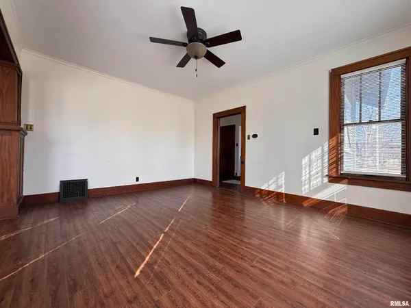 $79,500 | 519 North Randolph Street, Macomb, IL 61455