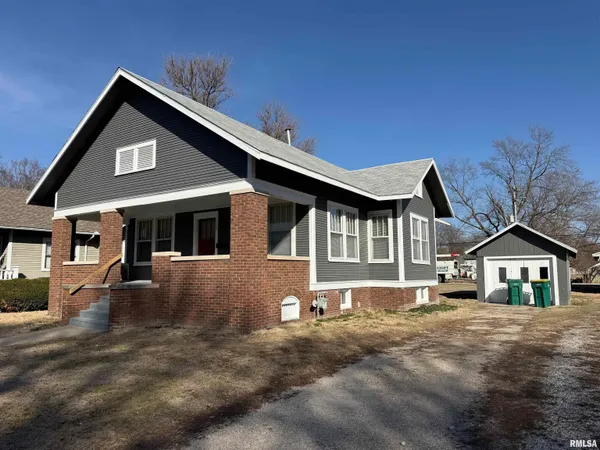 $79,500 | 519 North Randolph Street, Macomb, IL 61455