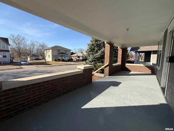 $79,500 | 519 North Randolph Street, Macomb, IL 61455