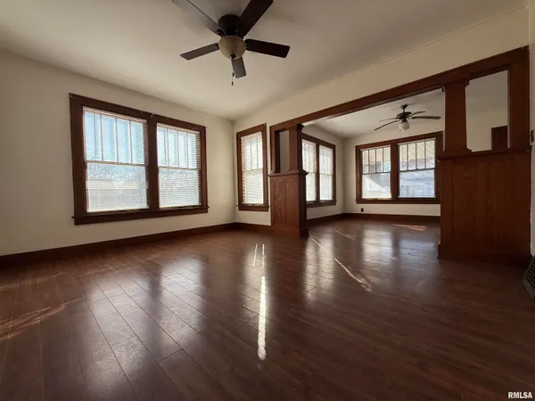 $79,500 | 519 North Randolph Street, Macomb, IL 61455