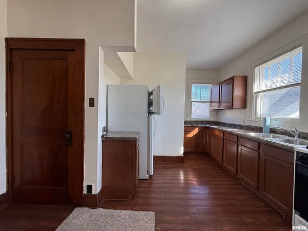 $79,500 | 519 North Randolph Street, Macomb, IL 61455