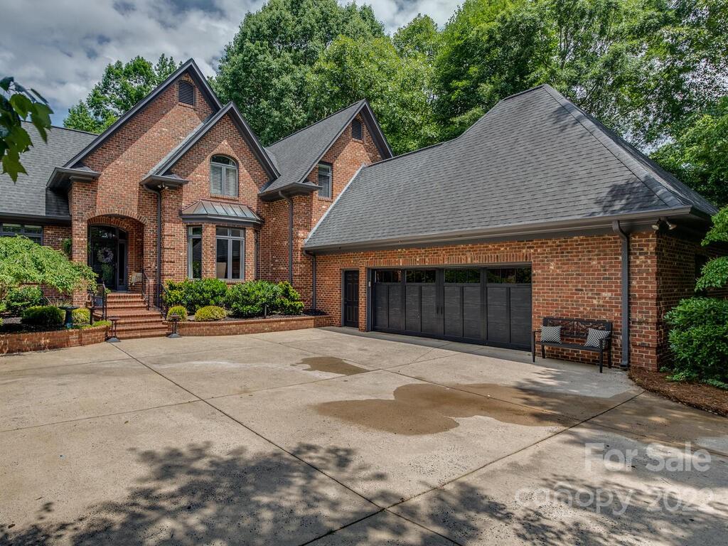 3636 Providence Manor Road Charlotte, NC 28270 - Photo 3 of 47 Gallery Image 3
