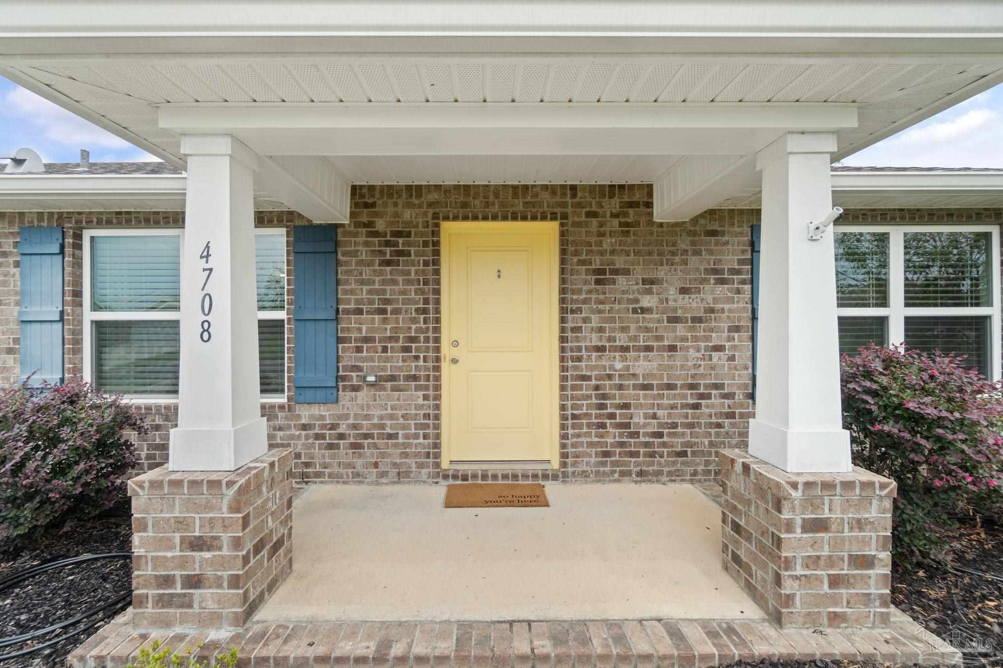 4708 Perception Circle Milton, FL 32570 - Photo 4 of 36