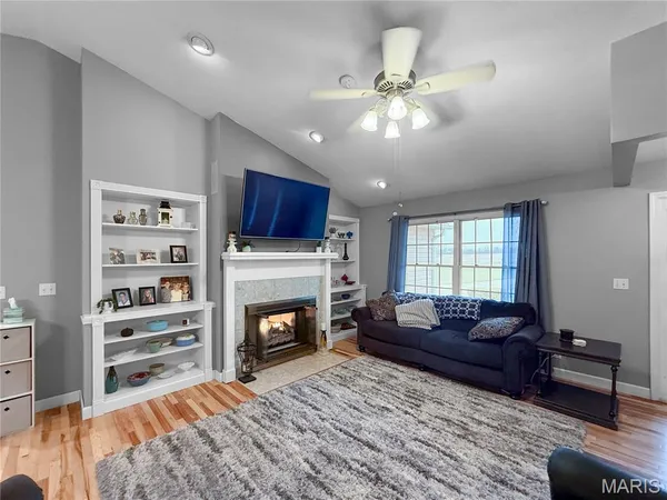 $489,000 | 26253 Highway 6, Maywood, MO 63454