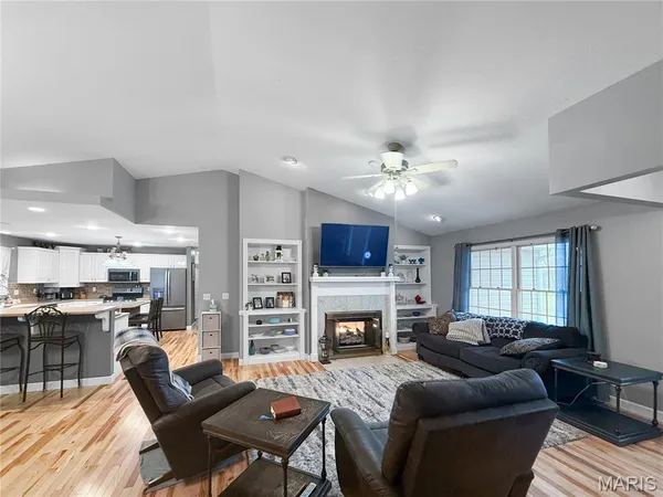 $489,000 | 26253 Highway 6, Maywood, MO 63454