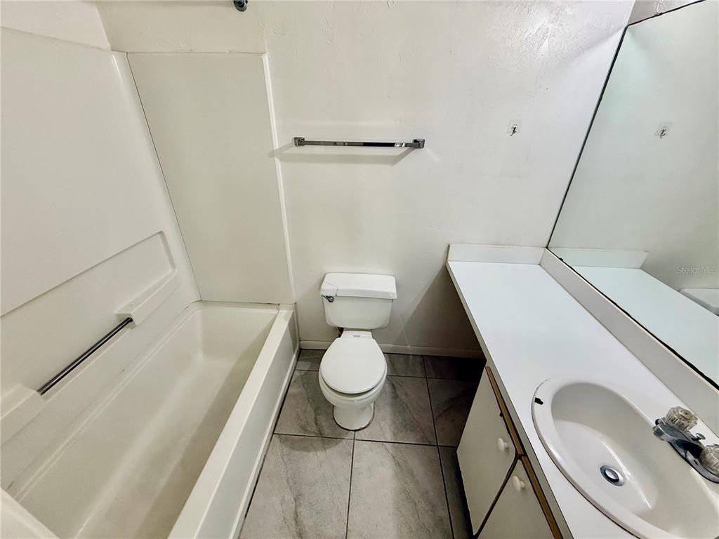 3800 Southwest 20th Avenue, Unit 207 Gainesville, FL 32607 - Photo 15 of 20