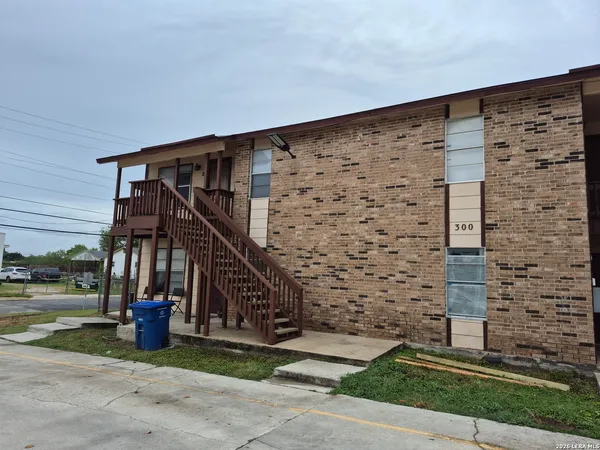 $695 | 300 Moursund Boulevard, Unit 10, San Antonio, TX 78221