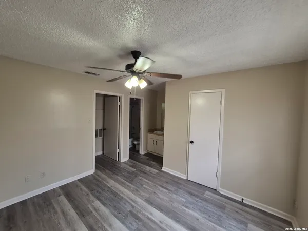 $695 | 300 Moursund Boulevard, Unit 10, San Antonio, TX 78221