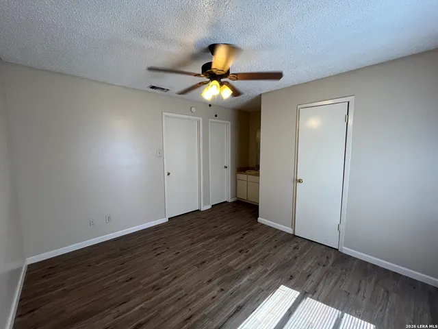 $695 | 300 Moursund Boulevard, Unit 10, San Antonio, TX 78221