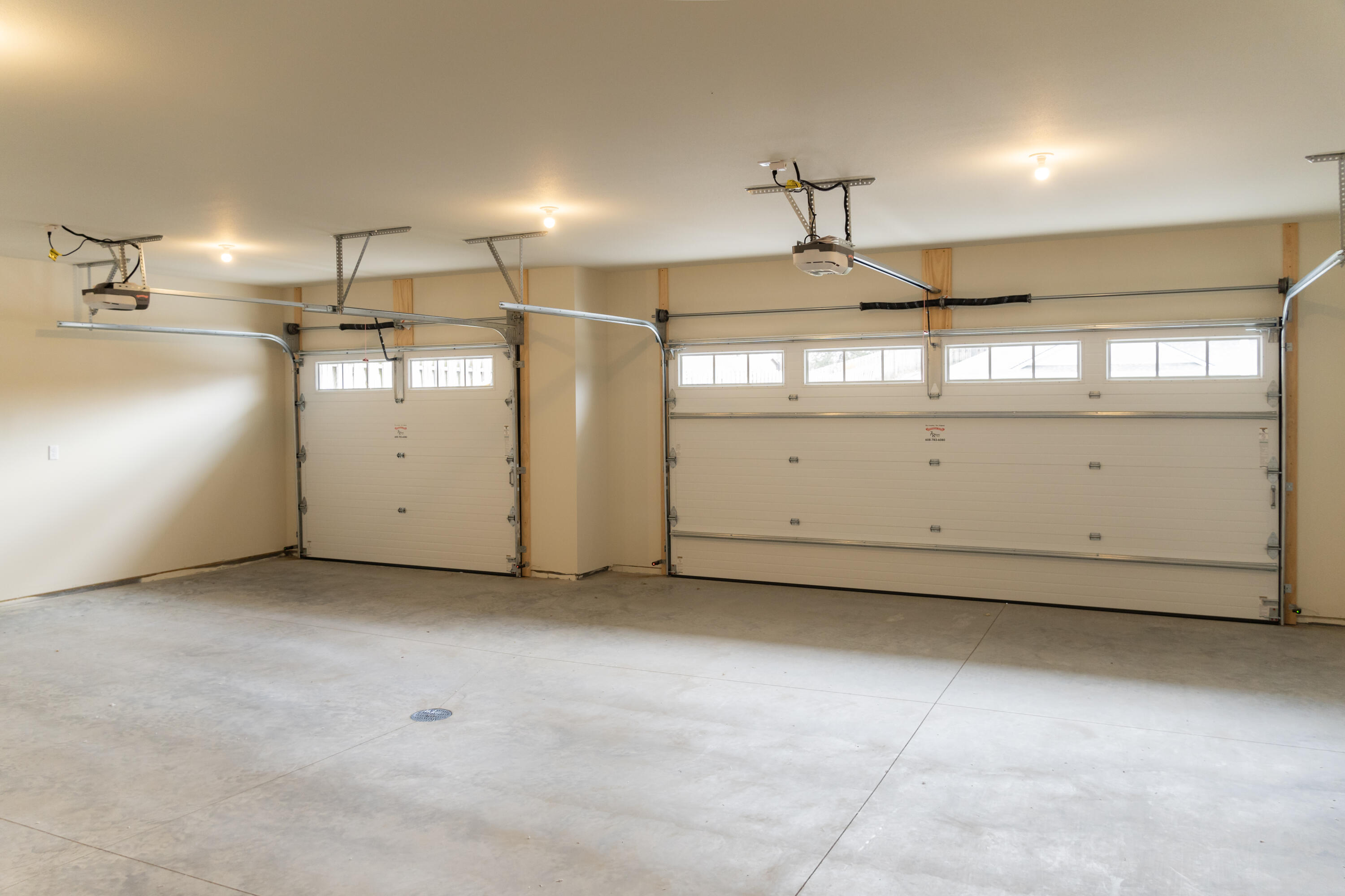 620 Johnson Street Onalaska, WI 54650 - Photo 28 of 30 Garage