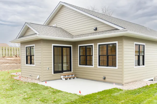 $694,800 | 620 Johnson Street, Onalaska, WI 54650