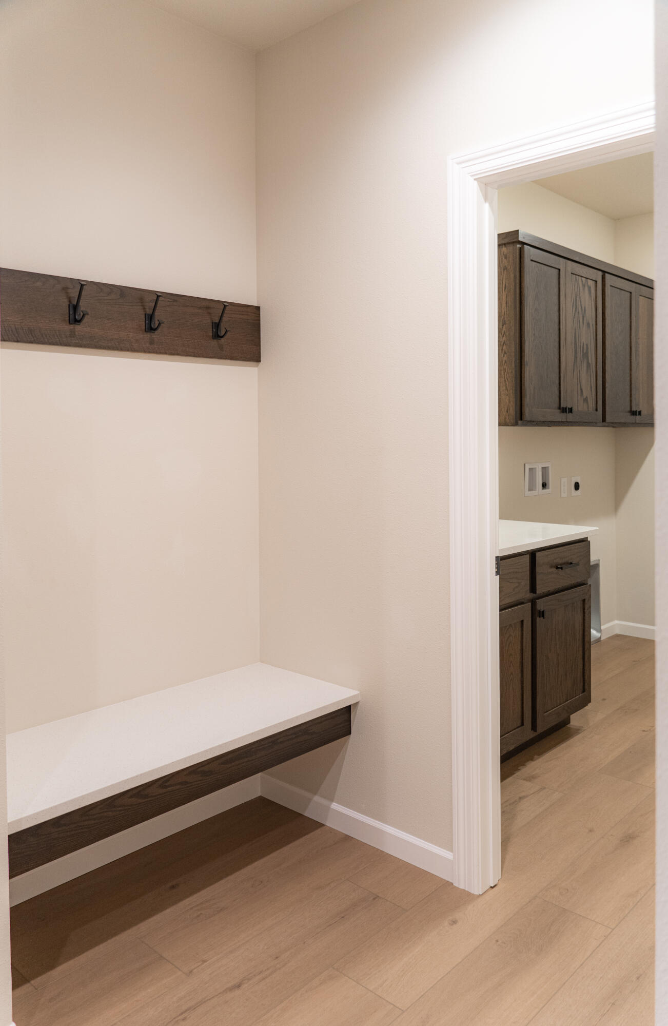620 Johnson Street Onalaska, WI 54650 - Photo 4 of 30 Mudroom