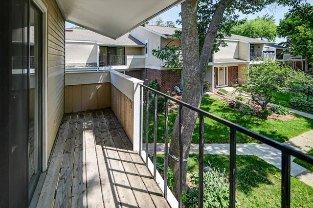 $240,000 | 5518 Century, Unit 4, Middleton, WI 53562