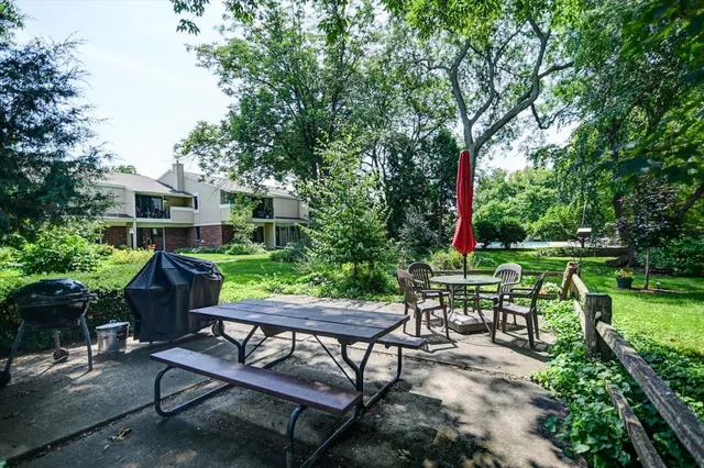 $240,000 | 5518 Century, Unit 4, Middleton, WI 53562