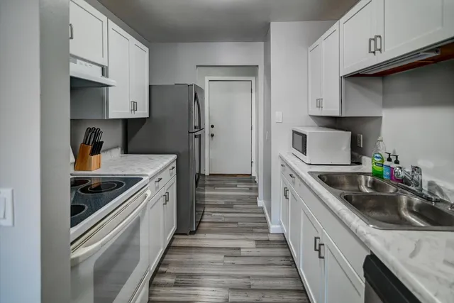 $240,000 | 5518 Century, Unit 4, Middleton, WI 53562