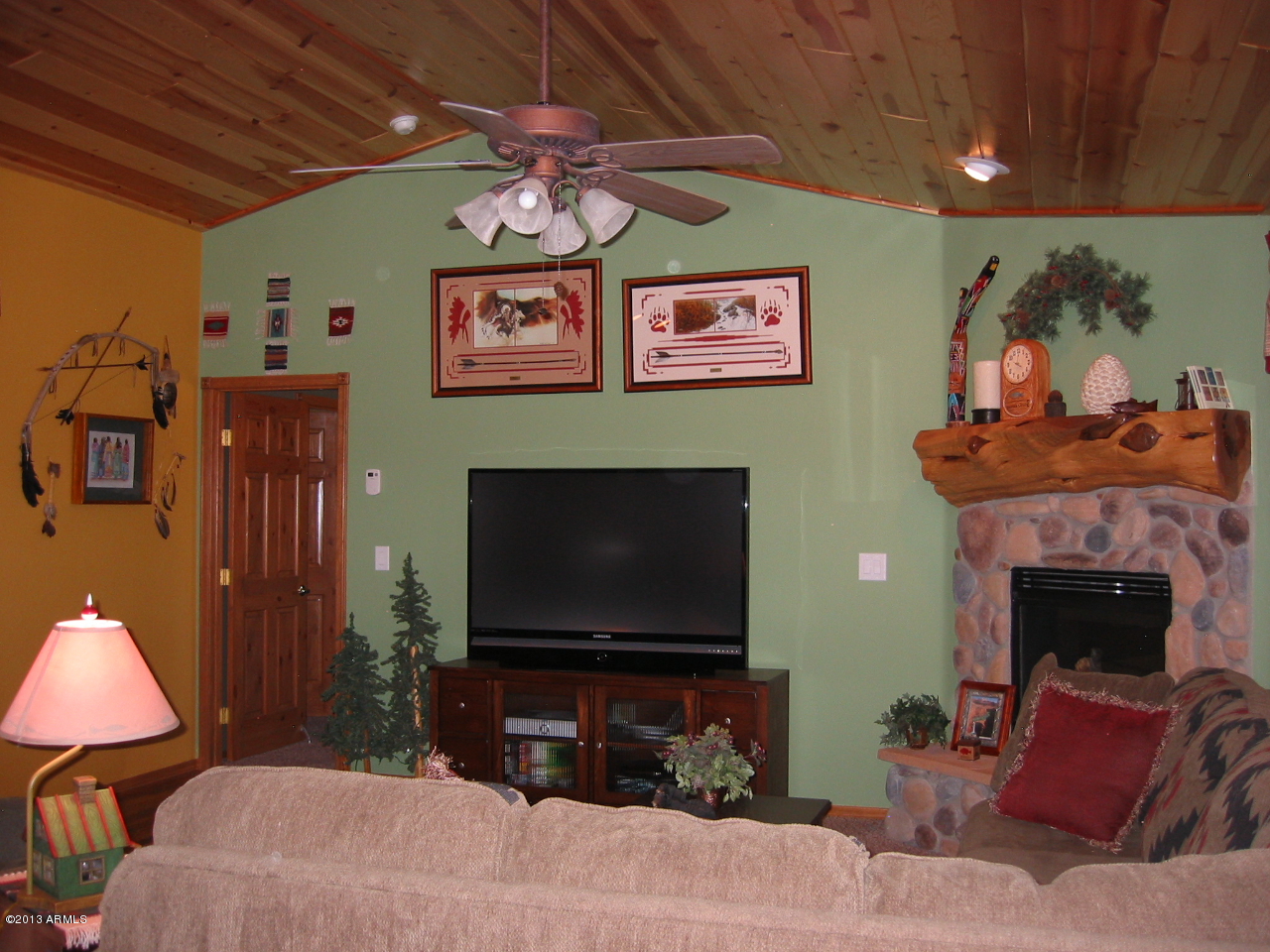 2279 Bain Trail Overgaard, AZ 85933 - Photo 6 of 26 IMG_4496