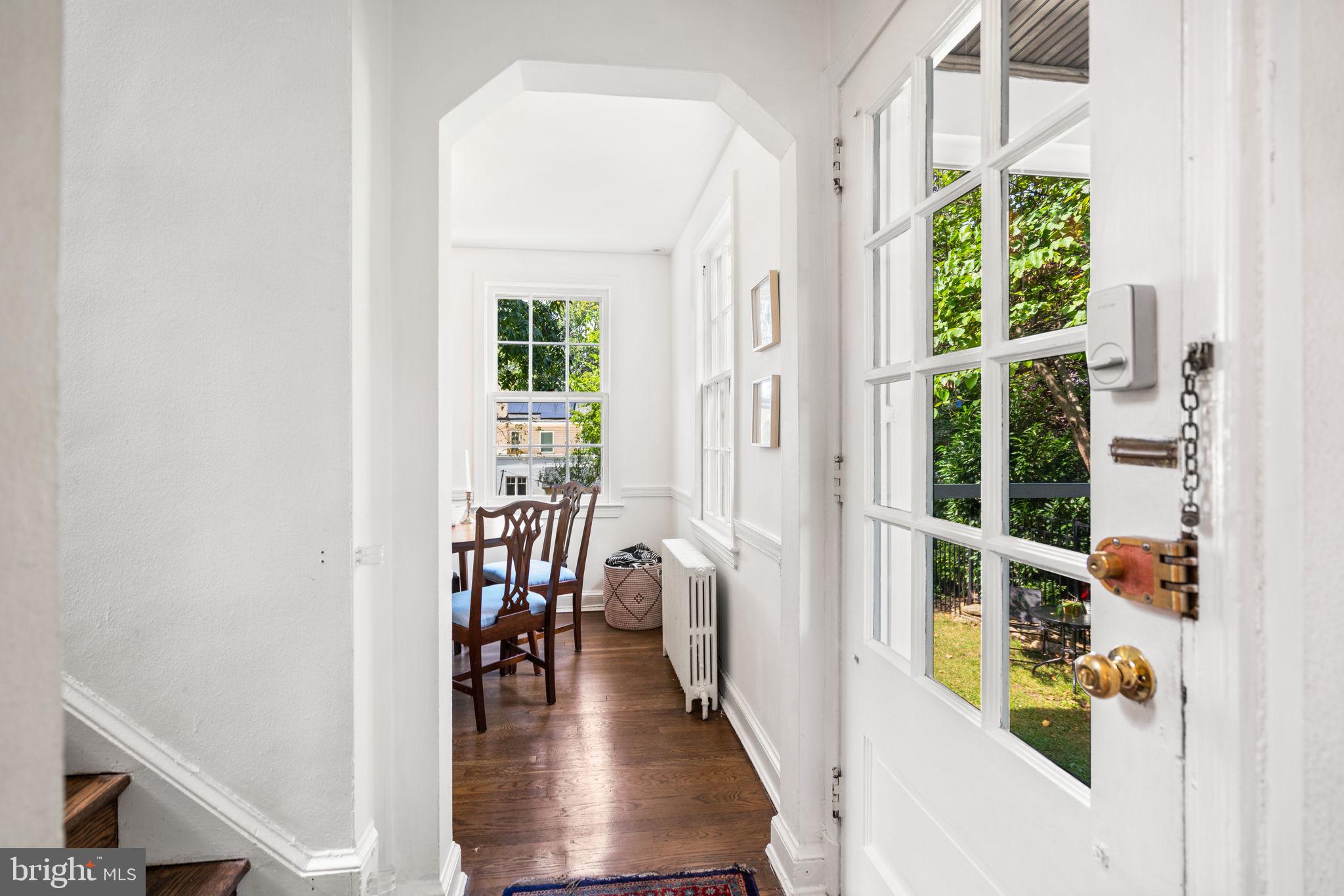 4908 Crescent Street Bethesda, MD 20816 - Photo 14 of 39