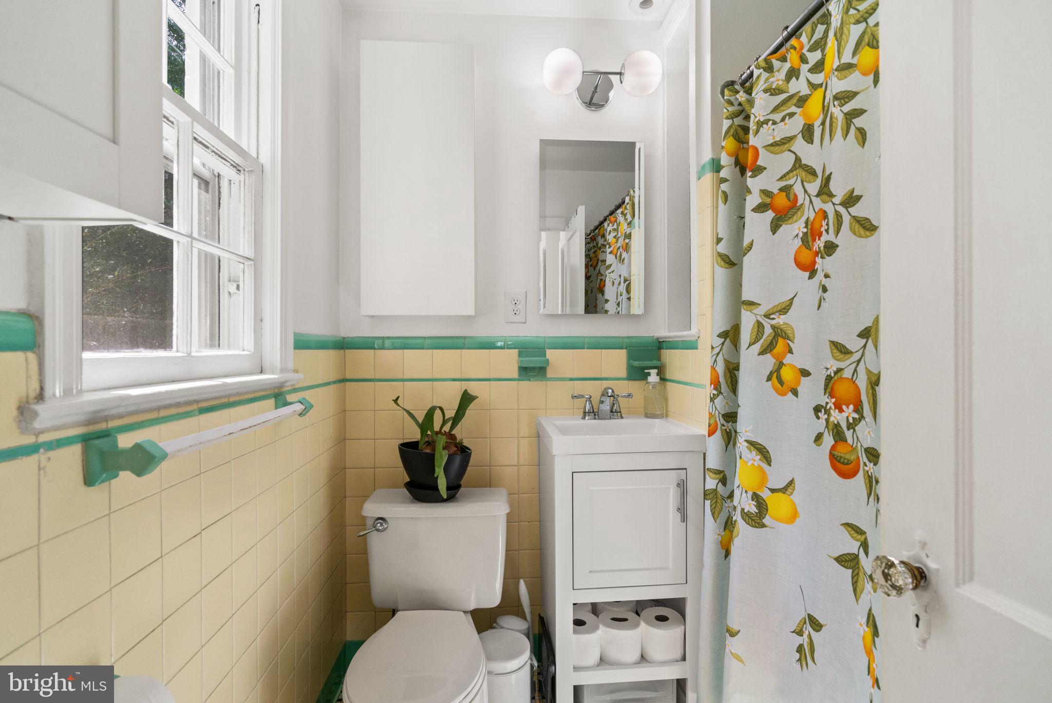 4908 Crescent Street Bethesda, MD 20816 - Photo 27 of 39