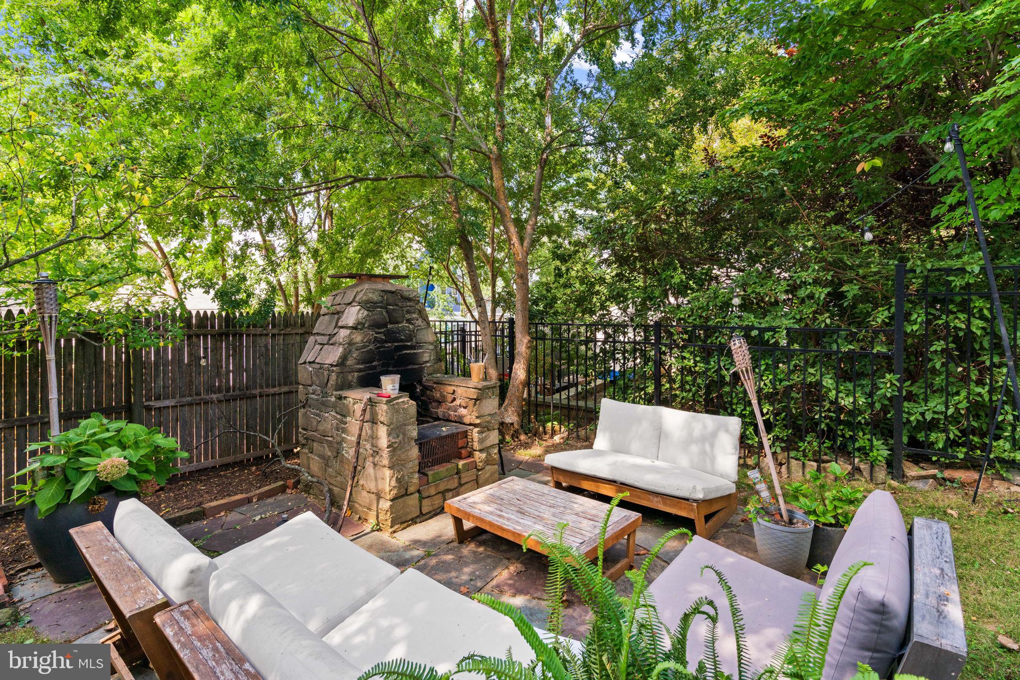 4908 Crescent Street Bethesda, MD 20816 - Photo 33 of 39