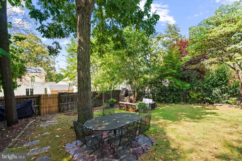 $899,000 | 4908 Crescent Street, Bethesda, MD 20816