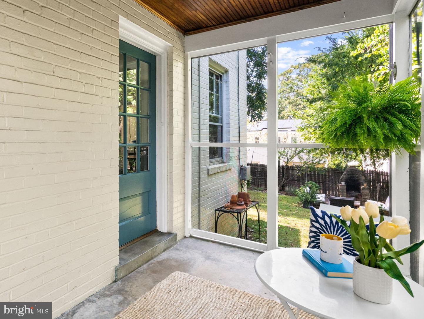 4908 Crescent Street Bethesda, MD 20816 - Photo 4 of 39