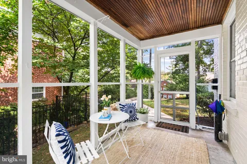 $899,000 | 4908 Crescent Street, Bethesda, MD 20816