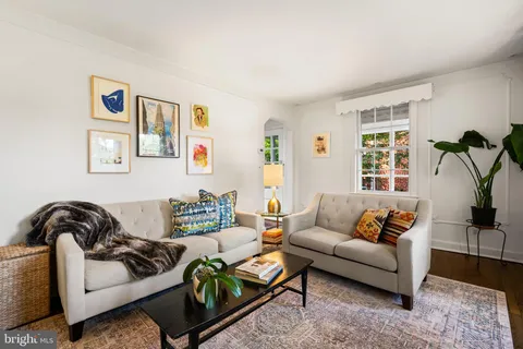 $899,000 | 4908 Crescent Street, Bethesda, MD 20816