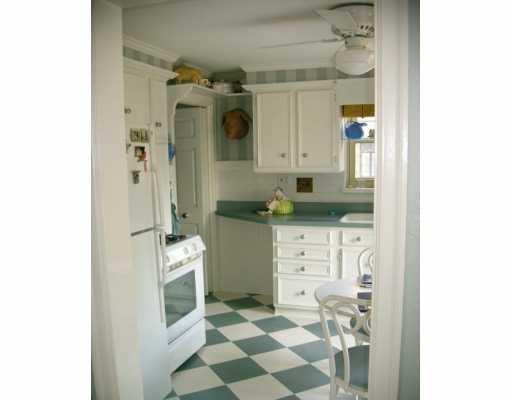 4769 Baptist Road Whitehall, PA 15227 - Photo 2 of 8 Kitchen.