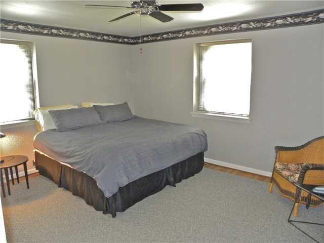 8830 Rexford Road Indianapolis, IN 46260 - Photo 12 of 23 Gallery Image 12