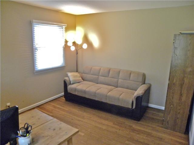 8830 Rexford Road Indianapolis, IN 46260 - Photo 15 of 23 Gallery Image 15