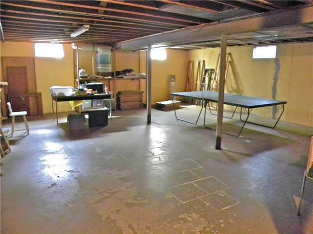 8830 Rexford Road Indianapolis, IN 46260 - Photo 17 of 23 Gallery Image 17