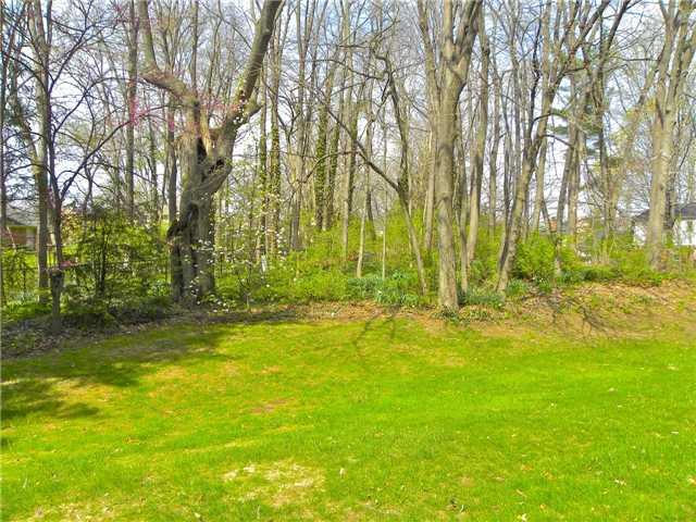 8830 Rexford Road Indianapolis, IN 46260 - Photo 20 of 23 Gallery Image 20