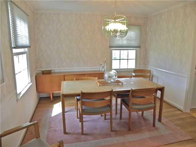 8830 Rexford Road Indianapolis, IN 46260 - Photo 8 of 23 Gallery Image 8