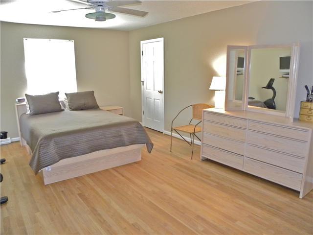 8830 Rexford Road Indianapolis, IN 46260 - Photo 10 of 23 Gallery Image 10