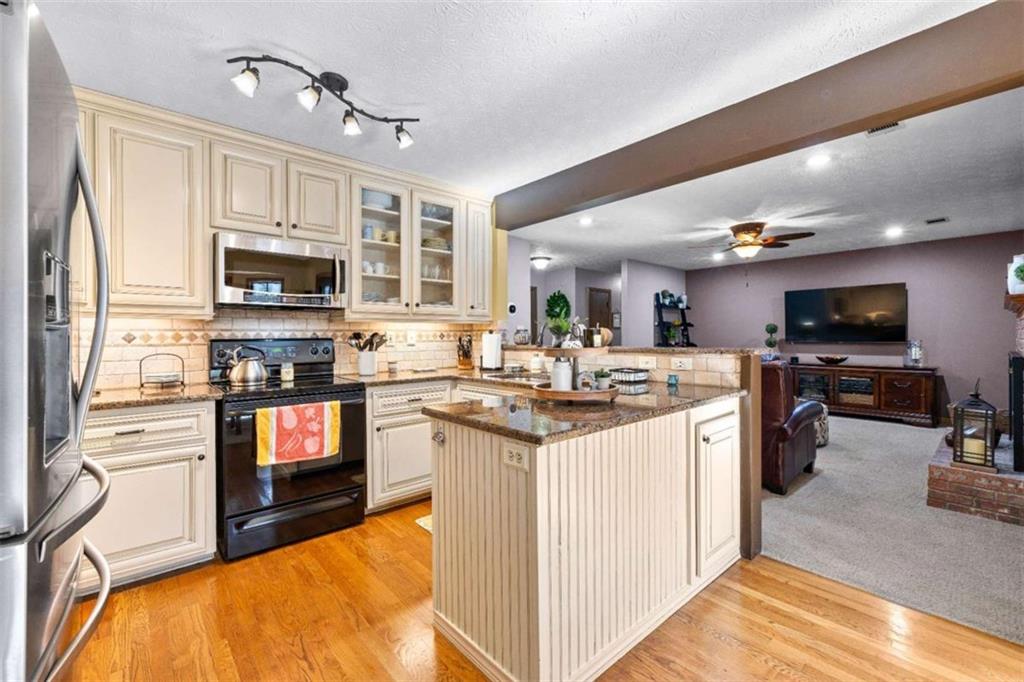 12030 Hutchesons Ferry Road Chattahoochee Hills, GA 30268 - Photo 26 of 68