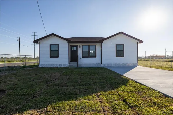 a front view of house with yard