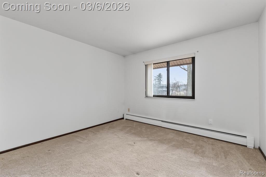 33420 Quaker Valley Road Farmington Hills, MI 48331 - Photo 18 of 32
