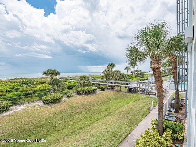 a view of a swimming pool and lake view